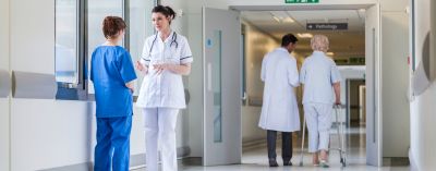 Optimización financiera en centros médicos: la clave para el crecimiento sostenible con Gestoría